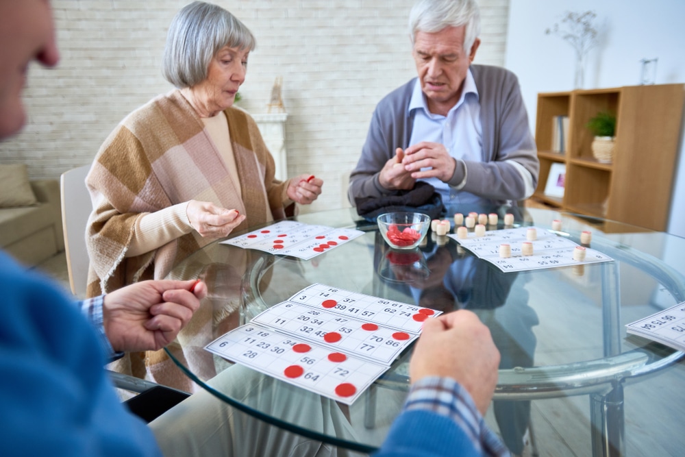 Senior,Patienten,Von,Betreut,Wohnen,Zuhause,Sammeln,Am,Tisch,In